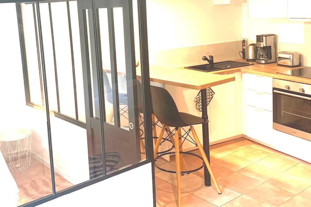 Studio Cosy Avec Deux Velos Coeur De Ville Hyères Extérieur photo